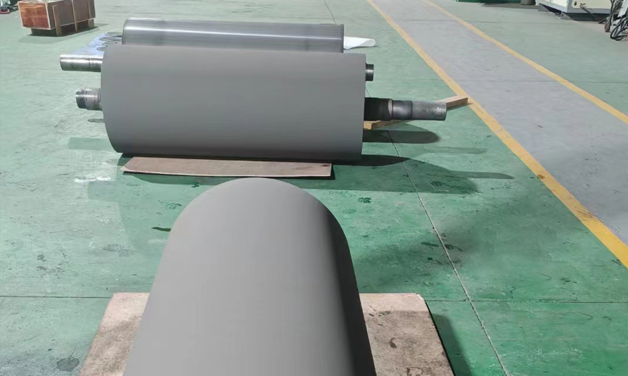 Procesamiento de recubrimiento de carburo de tungsteno para rodillos de tensión